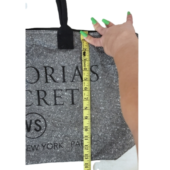 Victoria's Secret Glitter Weekender Bag - Picture 7 of 11